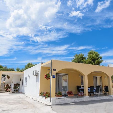 Apartments Patricia Trogir Exteriér fotografie